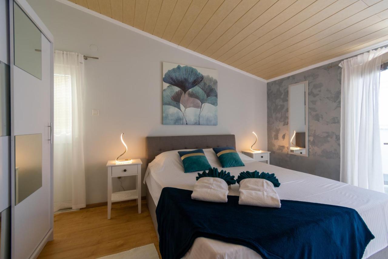 קולאן Apartments By The Sea Mandre, Pag - 4093 מראה חיצוני תמונה